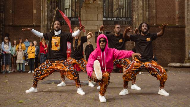 African dance performance